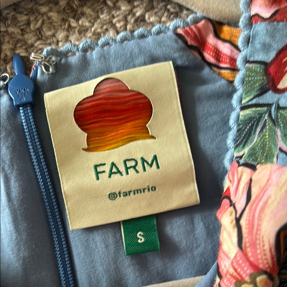 EUC Farm Rio Blue Floral Belted Dress Sz S - Picture 2 of 3